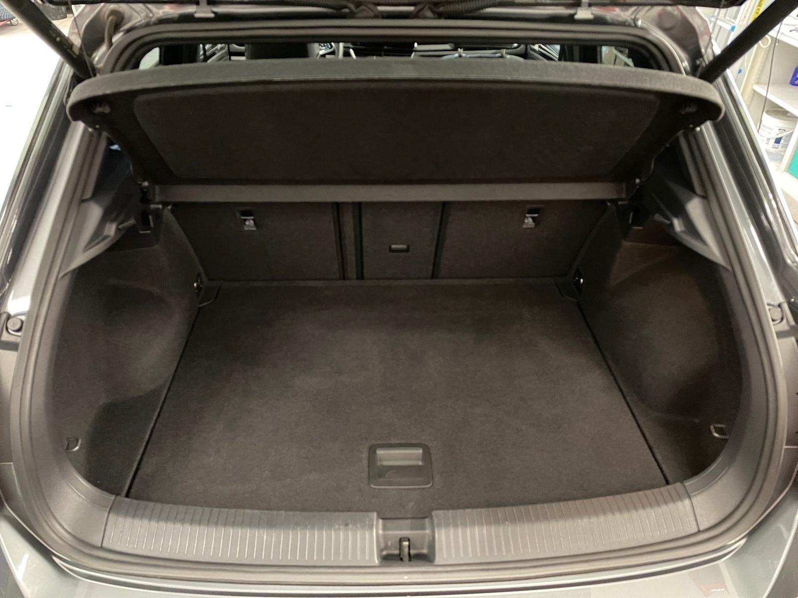Volkswagen T-Roc 2.0 TSI 4M R-Line *PANO*STANDHZG*MATRIX*, миниатюра 16