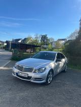 Mercedes-Benz 250 4Matic BlueEFFICIENCY Avantgarde LED ILS  - Mercedes-Benz 250 mit Diesel-Antrieb: Limousine
