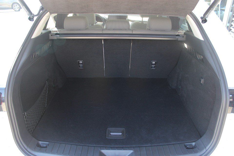 Fahrzeugabbildung Mazda CX-60 PHEV 2025 Takumi Plus AWD AT LEDER NAVI AC