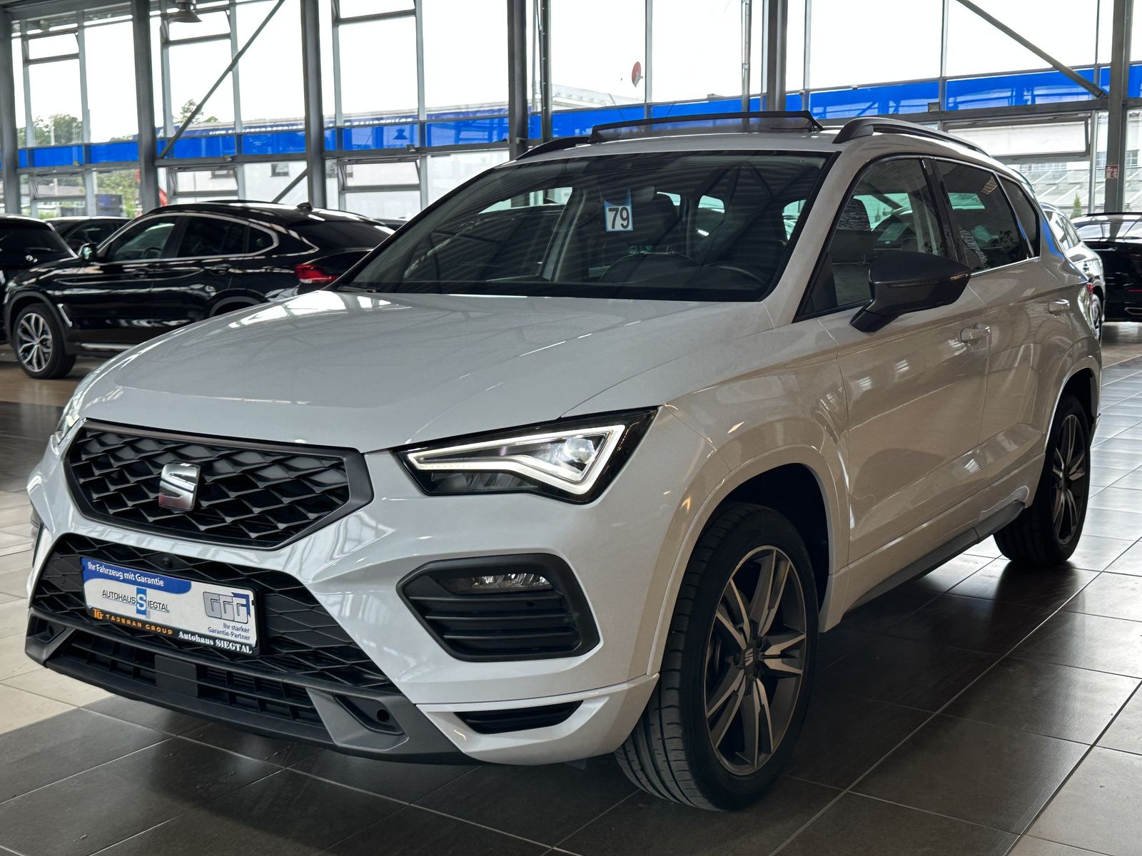 Seat Ateca FR 360Cam Navi Teil-Leder Pano AHK LED ACC imagem 3
