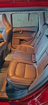 Volvo V70 D4 AWD Geartronic Summum Inscription  - rote Volvo V70