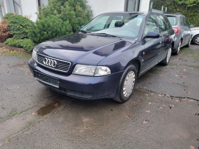 Audi A4 1.8 Avant - 1 Hand - Scheckheft geflegt