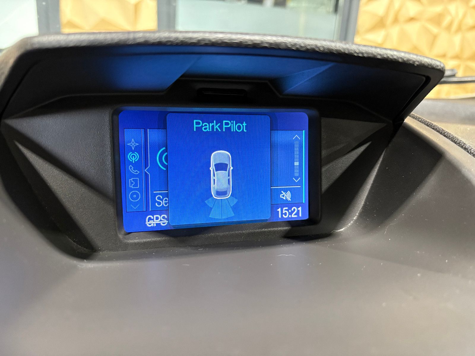 Fahrzeugabbildung Ford EcoSport Trend/8-FACH&SHZ/KLIMA/NAVI/PDC