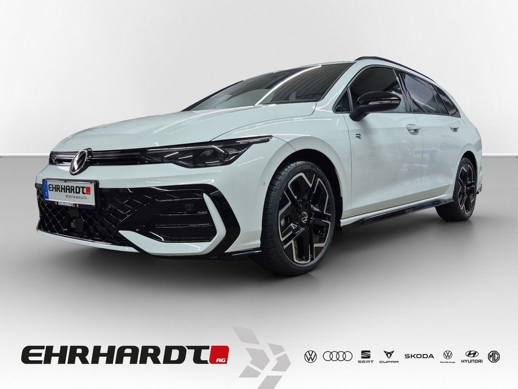 Volkswagen Golf VIII Variant 1.5 eTSI DSG R-line AHK*HUD*IQ