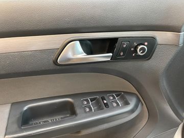 Volkswagen Touran Comfortline *7.SITZER*TEMPOMAT*KLIMA*AHK*
