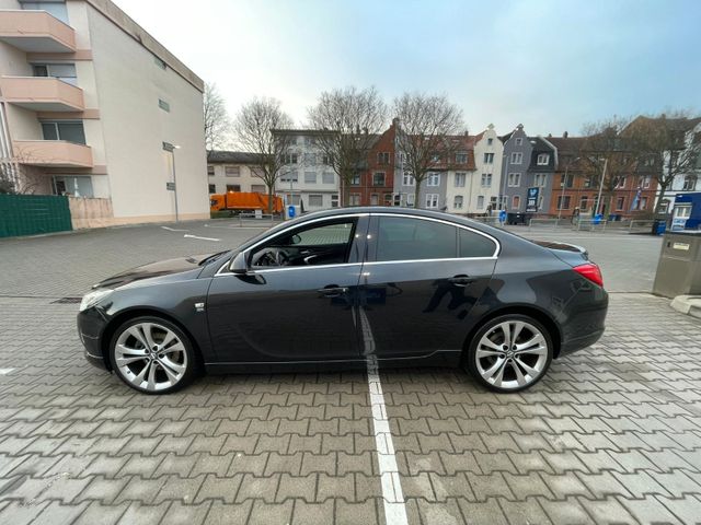 Opel Insignia A Lim. Sport 4x4 Leder OPC Line 20"Alu