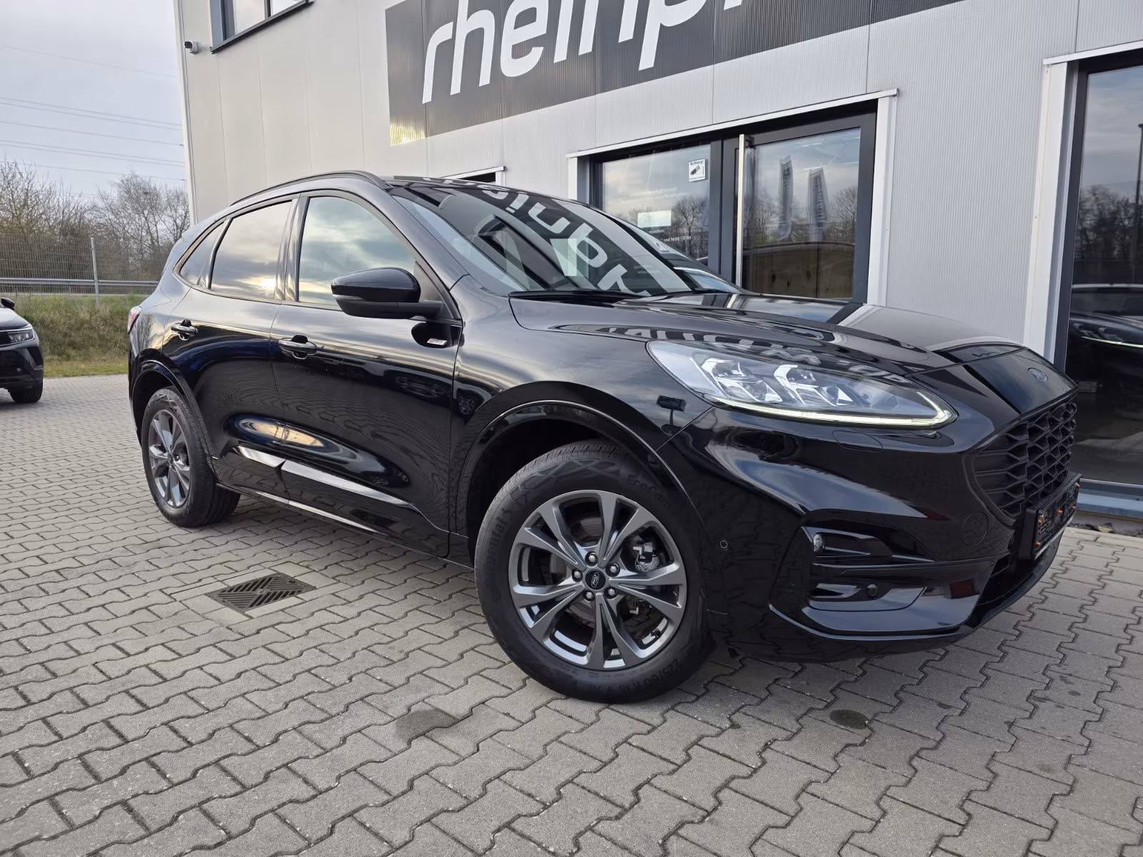 Ford Kuga Plug-In Hybrid ST-Line X B&O Kamera LED
