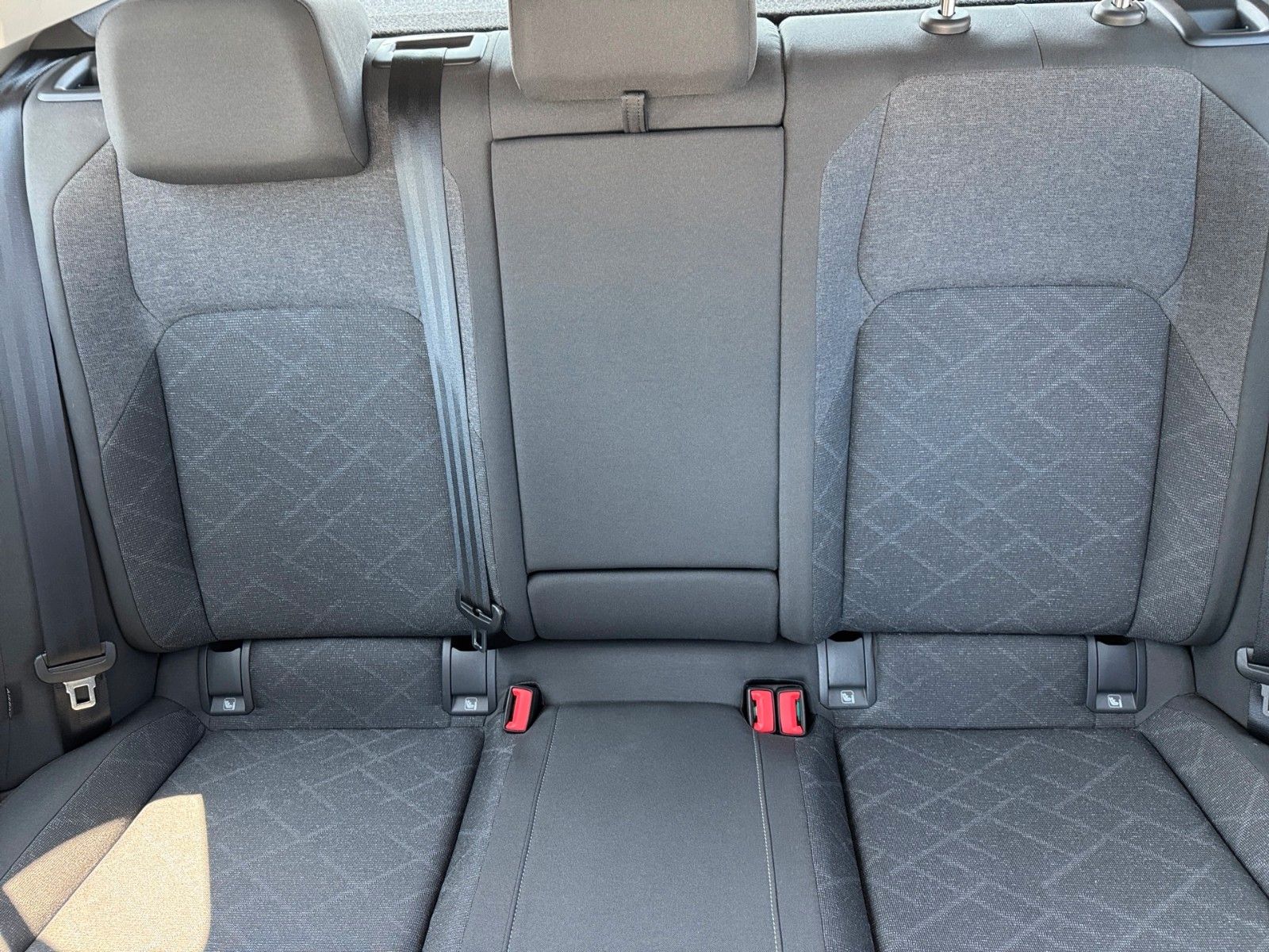 Fahrzeugabbildung Volkswagen Golf VIII Lim. Life 1.5 TSI