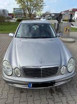 Mercedes-Benz Mercedes Benz E- Klasse 270 - gebrauchte Mercedes-Benz E 270 aus dem Jahr 2004