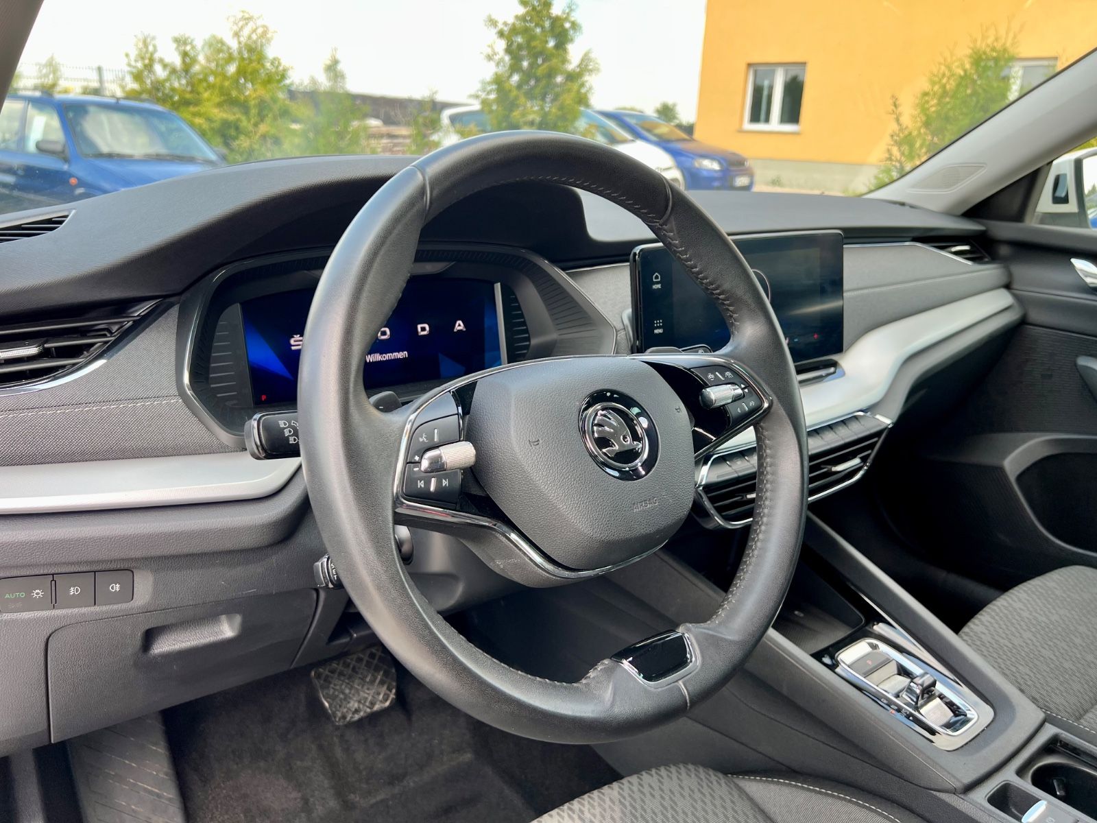 SKODA Octavia Ambition AAC AHK SHZ NAVI