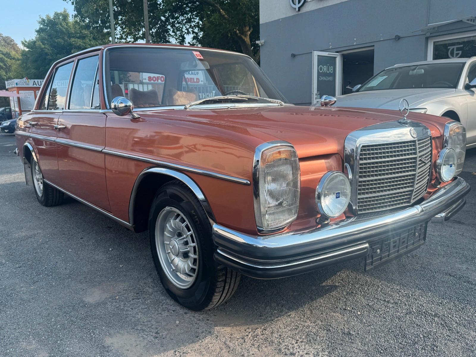 Mercedes-Benz 220 D/8 Strich 8 Oldtimer