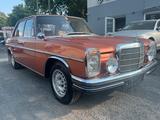 Mercedes-Benz 220 D/8 Strich 8 Oldtimer - Mercedes-Benz 220: Braun, Leder