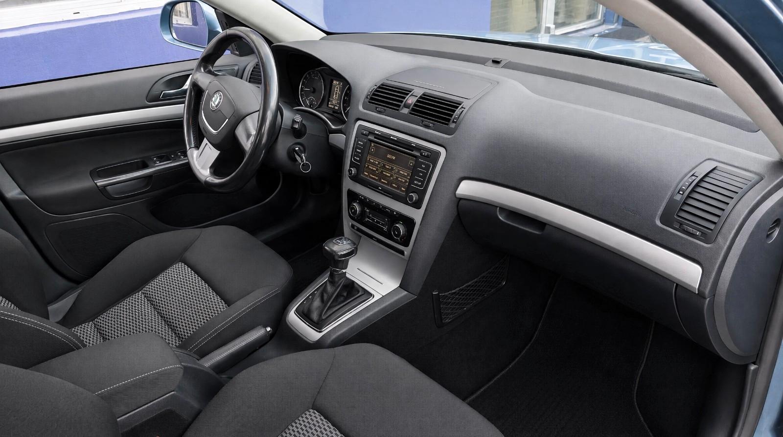 Skoda Octavia 2010 — photo 6