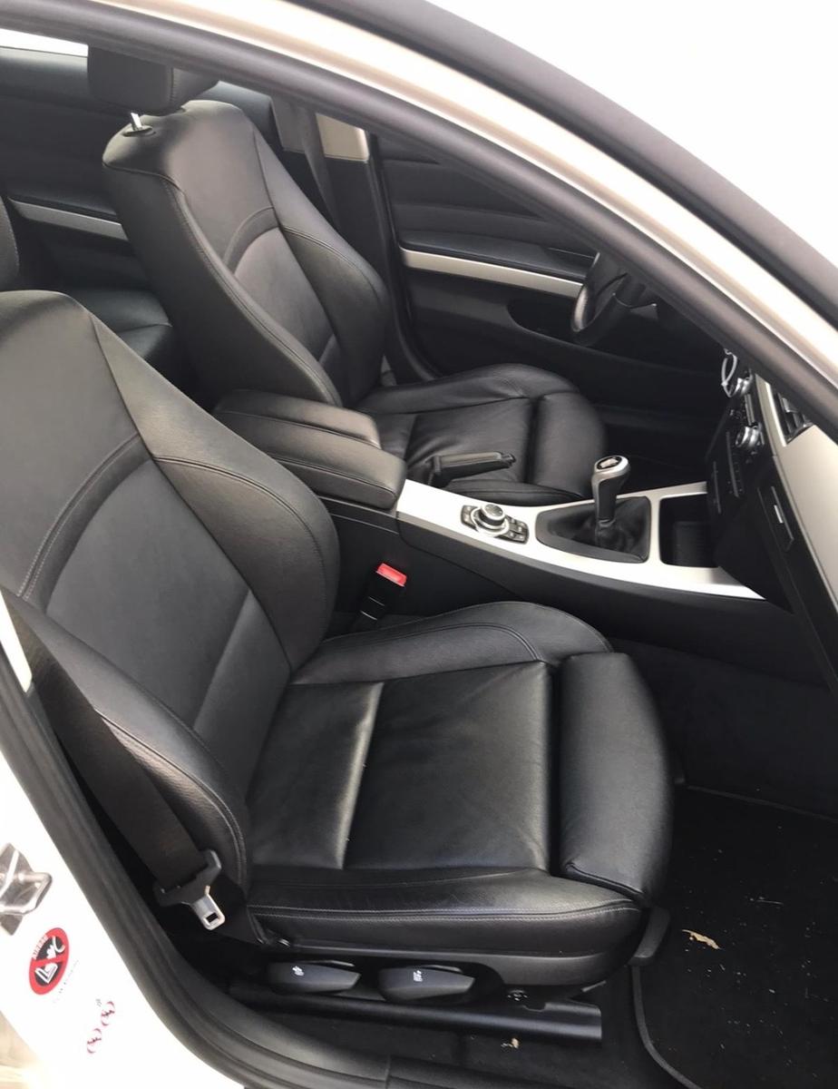 BMW 318 2011 — photo 5