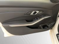BMW 330 - Vorschau Bild 18