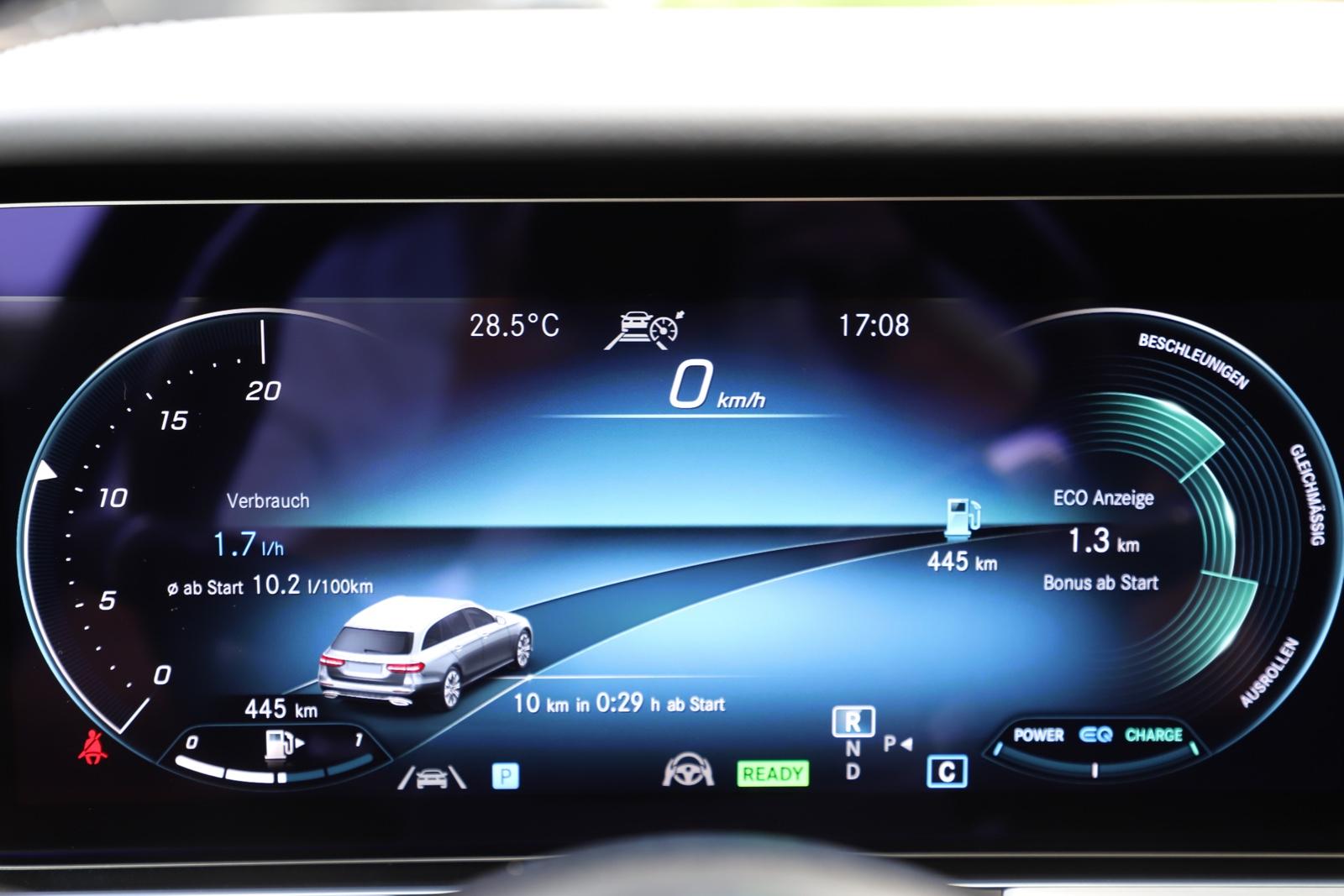 Mercedes-Benz E 220d T-Modell AMG Nav Burmesteri Distronic AHK