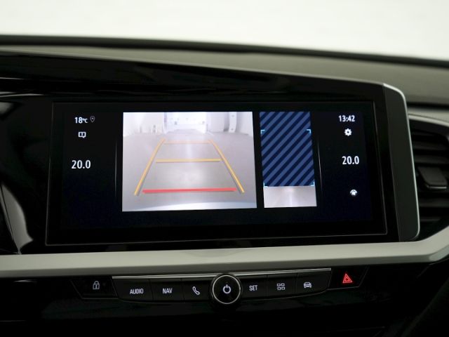 Grandland BUSINESS ELEGANCE AUTOMATIK+NAVI+MATRI