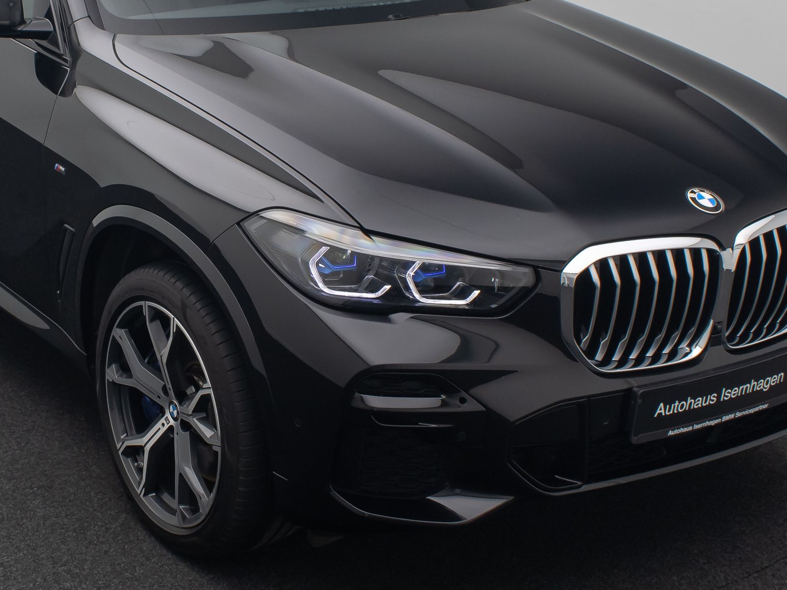 Fahrzeugabbildung BMW X5 xD40d M Sport Panorama DAB Laser 360°HUD 21Zl