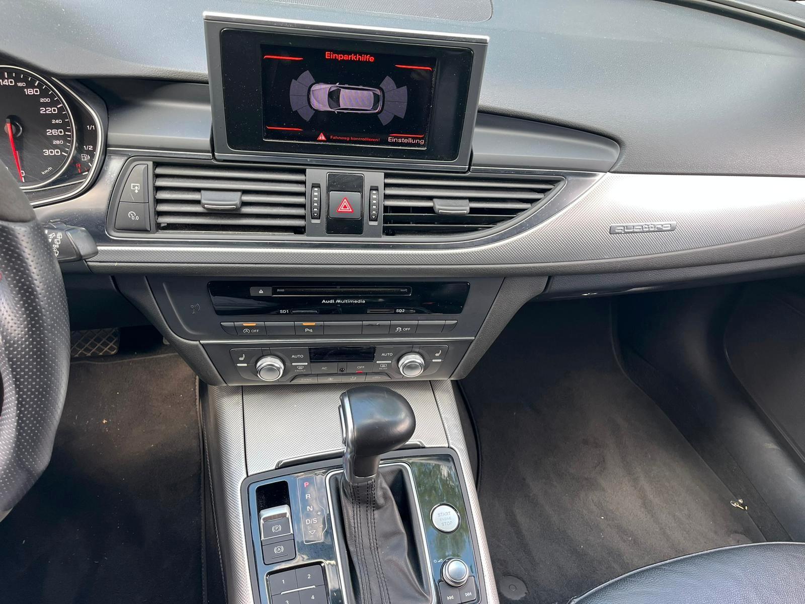 Audi A6 2011 — photo 17