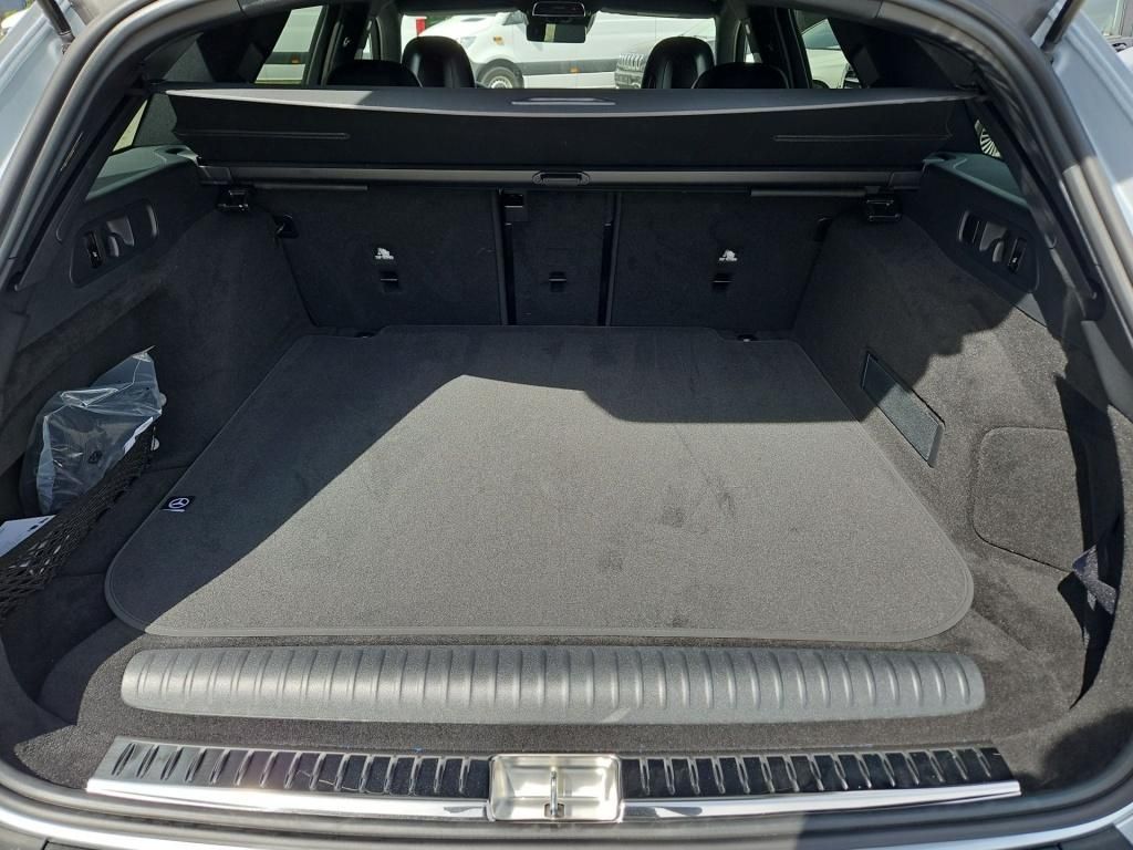 Fahrzeugabbildung Mercedes-Benz E 300 de 4M ALL-TERRAIN ++ASSISTENZ+NIGHT+AHK+++