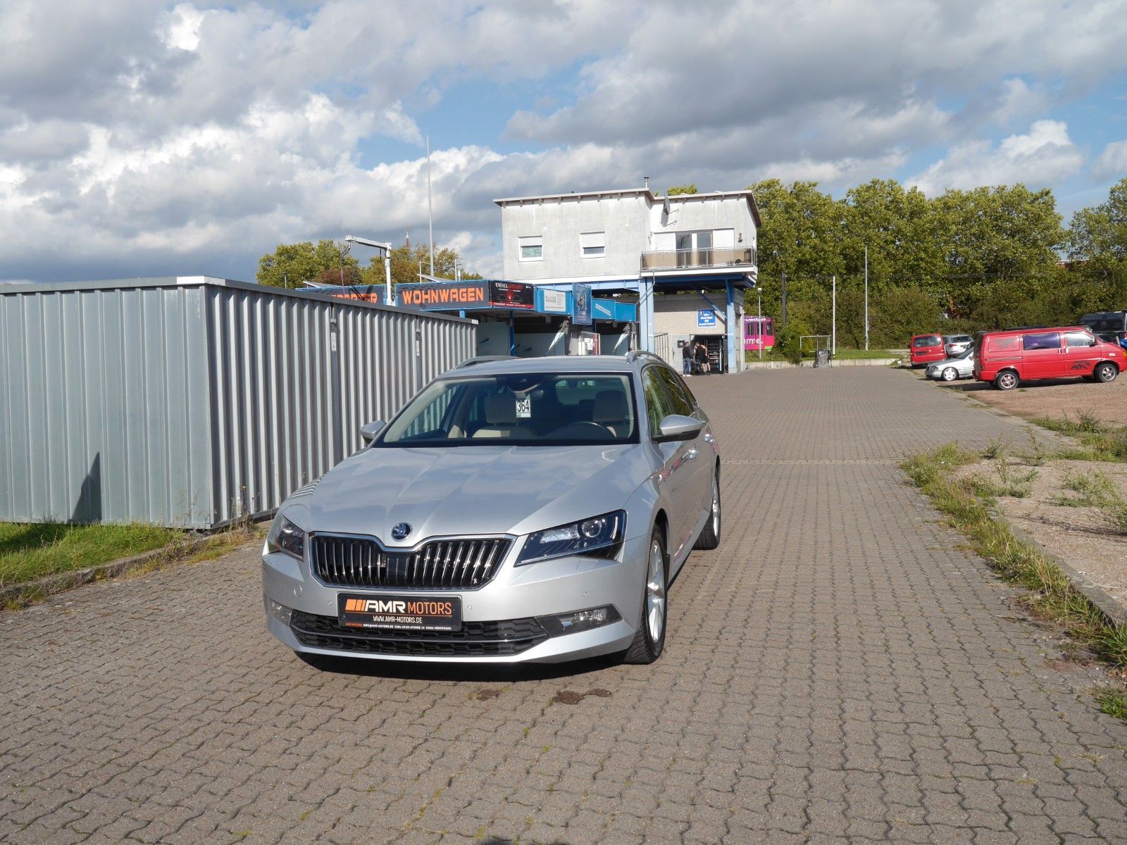 Skoda Skoda Superb Combi  Automatik*Leder*Navi*Xenon*AHK