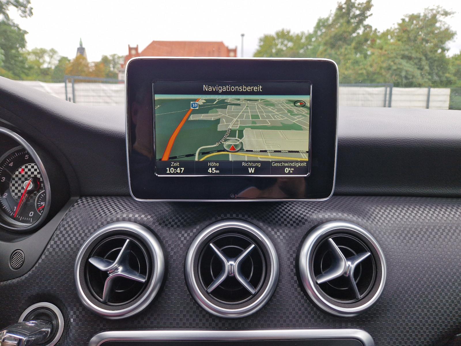 Mercedes-Benz A 180 Urban Automatik SZH LED