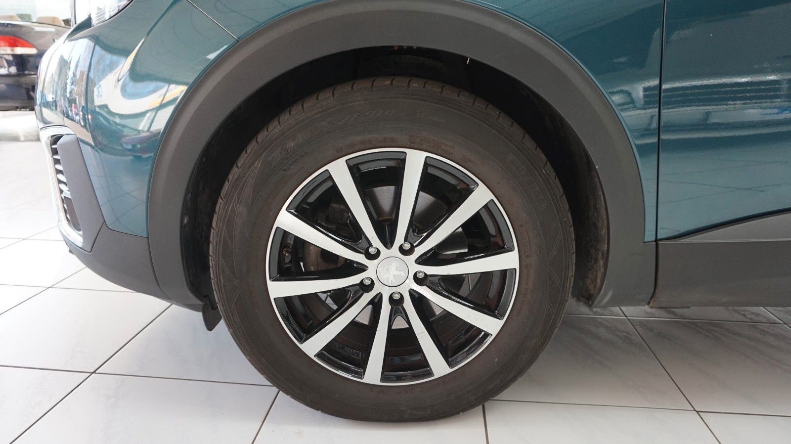 Fahrzeugabbildung Peugeot 5008 Active Business 7 Sitzer Scheckheftgepflegt