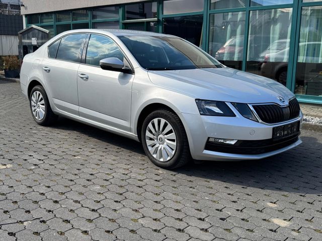 Skoda Octavia Ambition 1.6 TDI DSG ACC+SHZ+APPS+PDC+