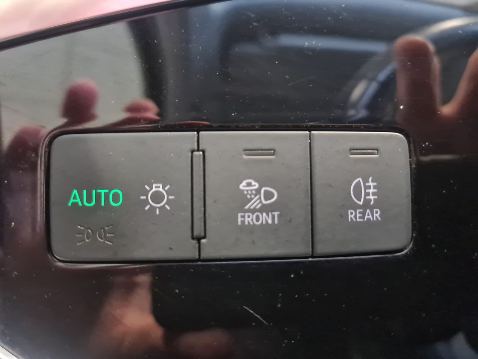 Fahrzeugabbildung Audi Q3 35 TFSI advanced / LED / AHK / KAMERA