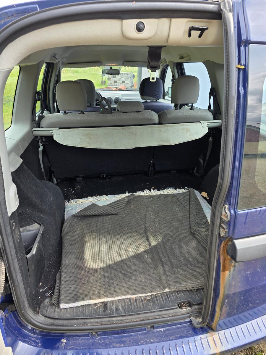 Dacia Logan 2009 — photo 8