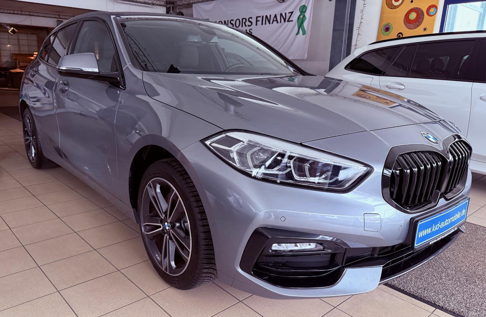 BMW 118 i Sport Line, CarPlay,Keyless