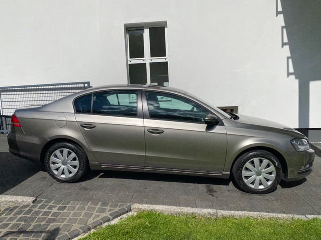 Volkswagen Passat 1.4 TSI Trendline 79 Tsd Klimaauto