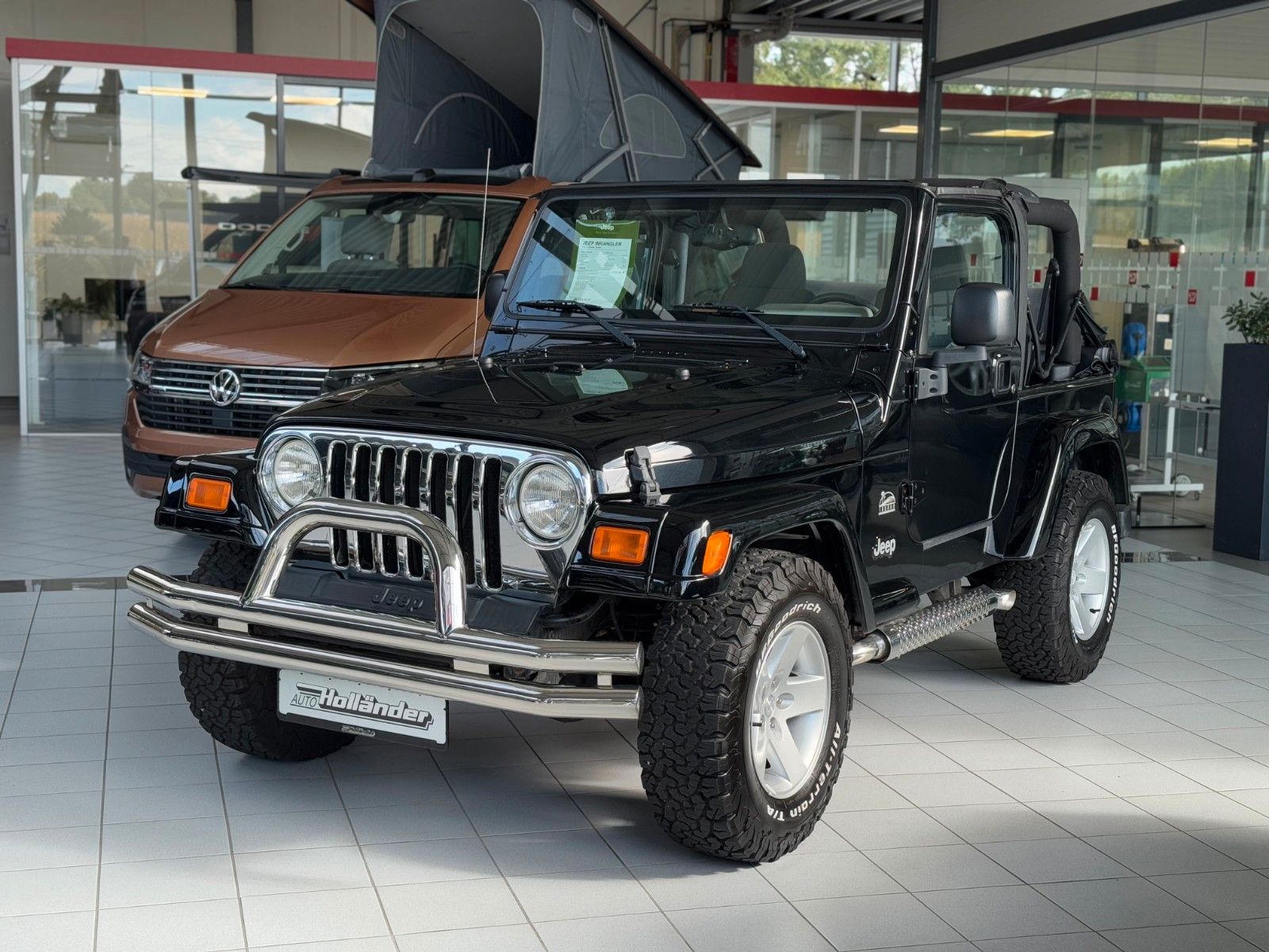 Fahrzeugabbildung Jeep Wrangler 4.0 Sport BFGoodrich T/A 265/70R16 TOP