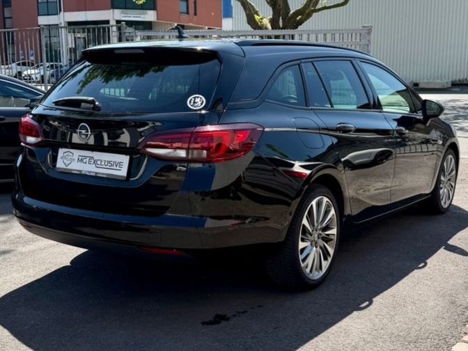 Fahrzeugabbildung Opel Astra K Sports Tourer Ultimate Start/Stop