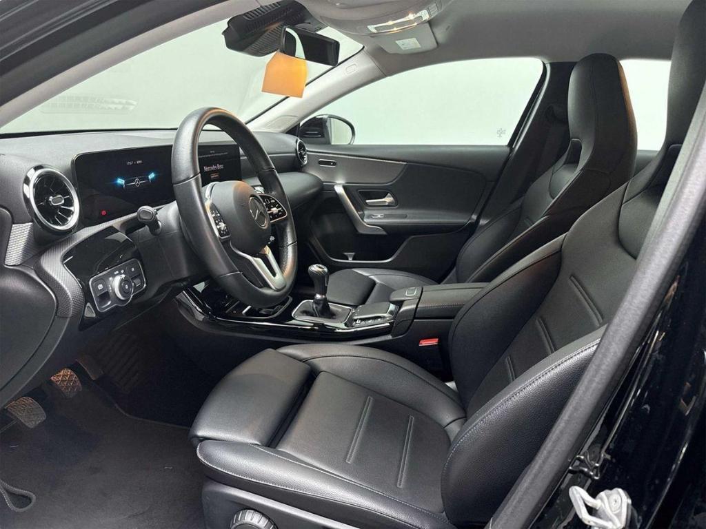 Mercedes-Benz A 180 Widescreen Multibeam AHK Kamera Leder MULT