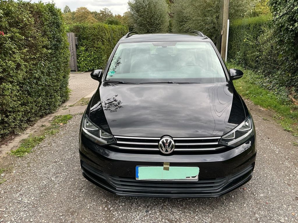 Image of Volkswagen Touran