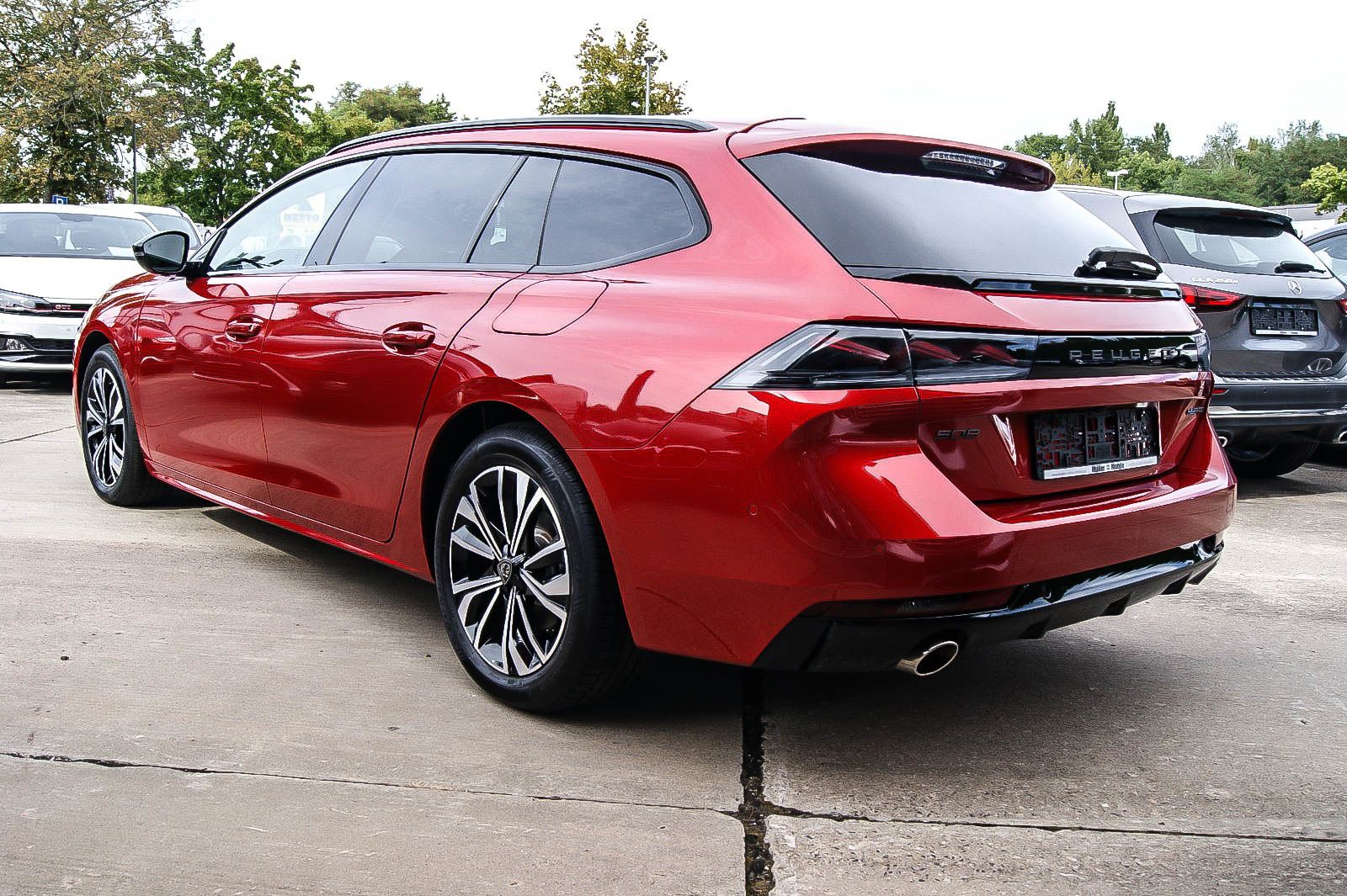 Fahrzeugabbildung Peugeot 508 SW Hybrid 225 Allure NEUES MODELL ANHZV LED
