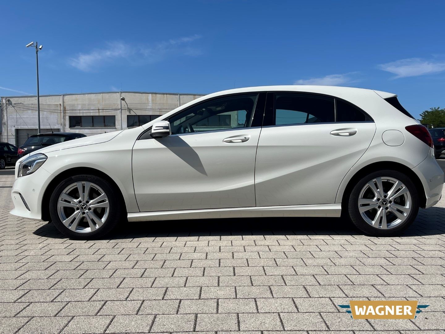 Fahrzeugabbildung Mercedes-Benz A 200 BlueEfficiency Sitzheizung 2-Hand