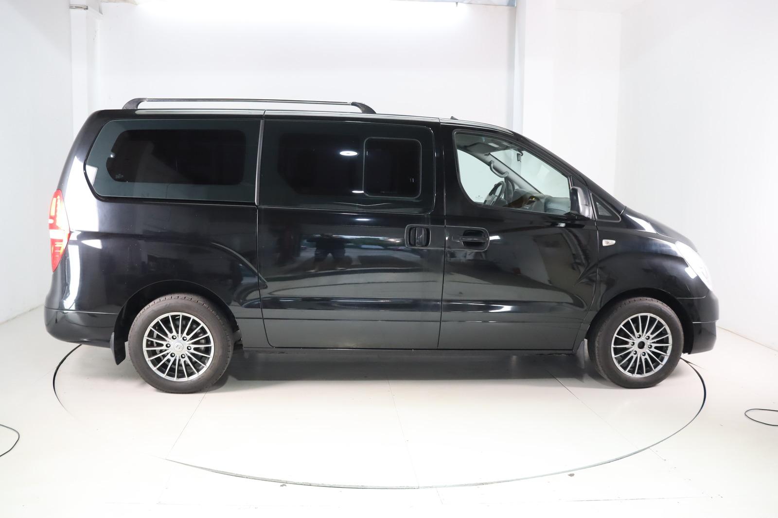 Hyundai H-1 * Standhzg. * Leder 8 Sitze * Travel