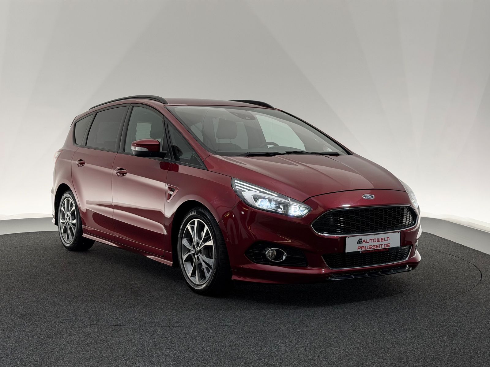 Gebrauchtwagen Ford S-Max S-Max 2.0 Eco*ST LINE*LED-7.STZ-ACC-RFK-AHK-SONY in Horb am Neckar