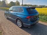 Volkswagen Tiguan Allspace 2.0 TDI DSG RLine 360° Leder AHK - Volkswagen Tiguan Allspace in Osnabrück
