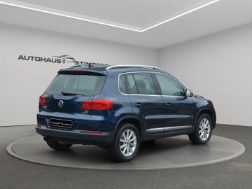 Volkswagen Tiguan - 2
