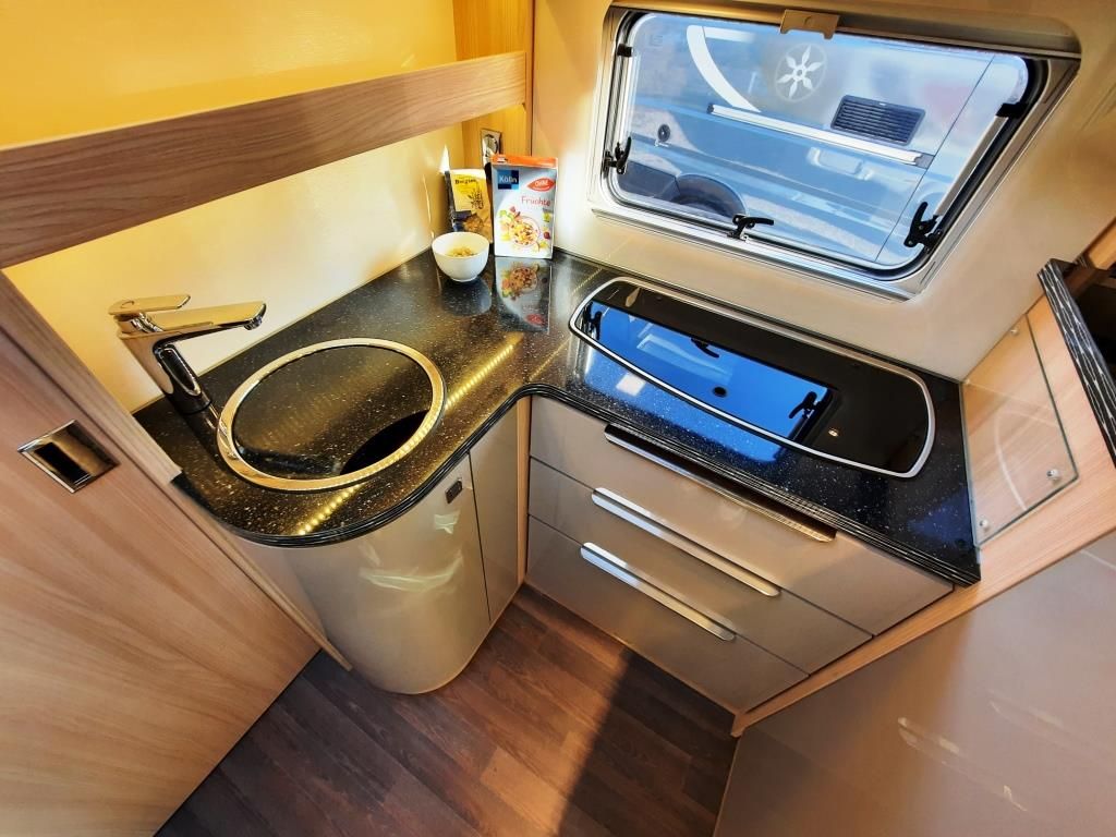 Fahrzeugabbildung Bürstner Ixeo IT 680 G HÄNDLER UND GEWERBE!