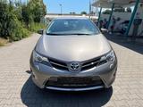 Toyota Auris Hybrid Executive - Toyota Auris Hybrid (/Elektro) Executive mit Benzin-Antrieb