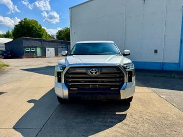 Toyota Tundra - 2