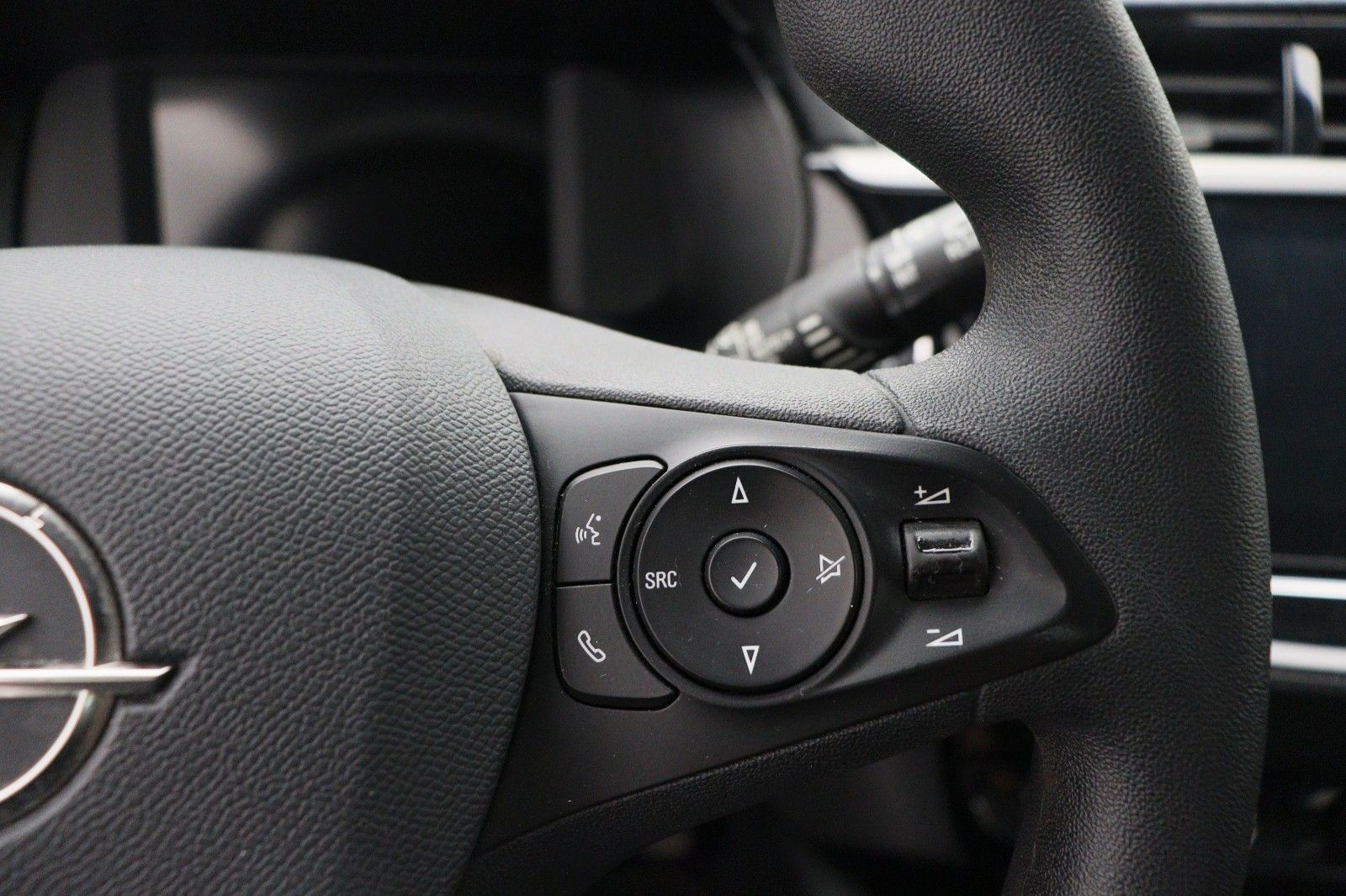 Fahrzeugabbildung Opel Zafira C 1.4 Tourer Active NAVI SHZ 7-Sitzer