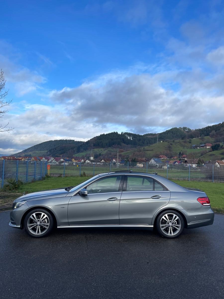 Mercedes-Benz 2015 E 220 BlueTEC BE Autom.