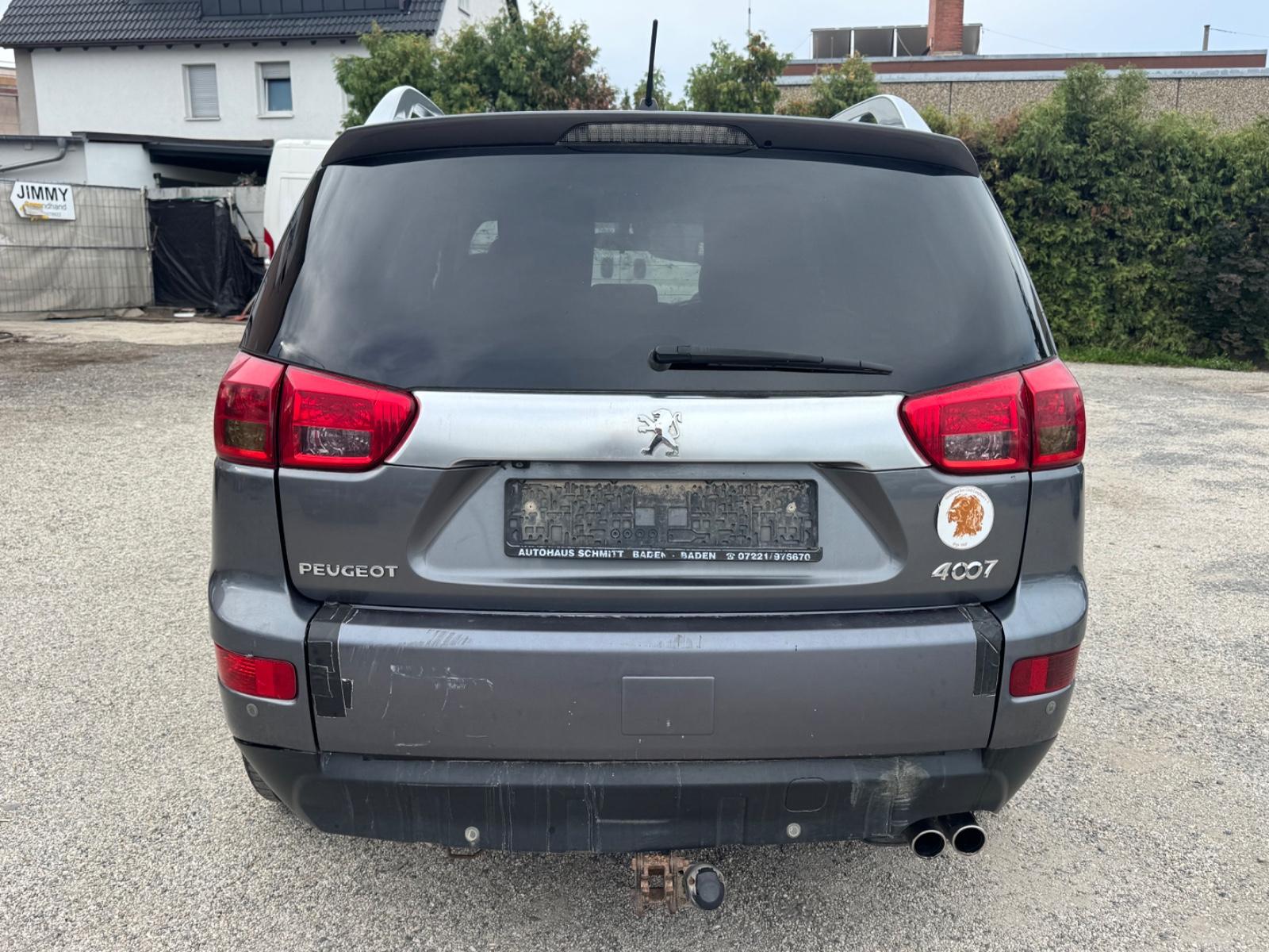 Peugeot 4007 2012 — rear view