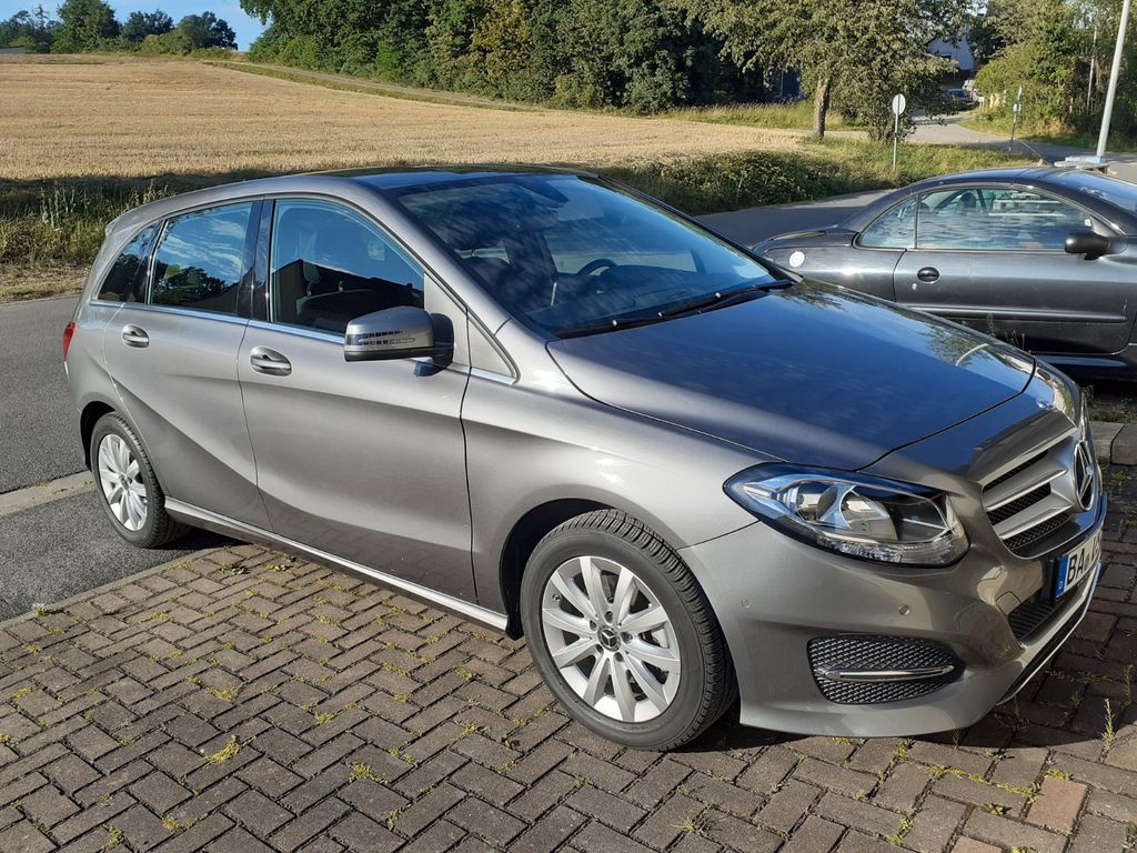 Image of Mercedes-Benz B 180