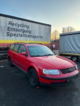 Volkswagen VW PASSAT B5 - 1.6l - TÜV neu (07/27) - zu... - Volkswagen Passat aus 1998: Kombi